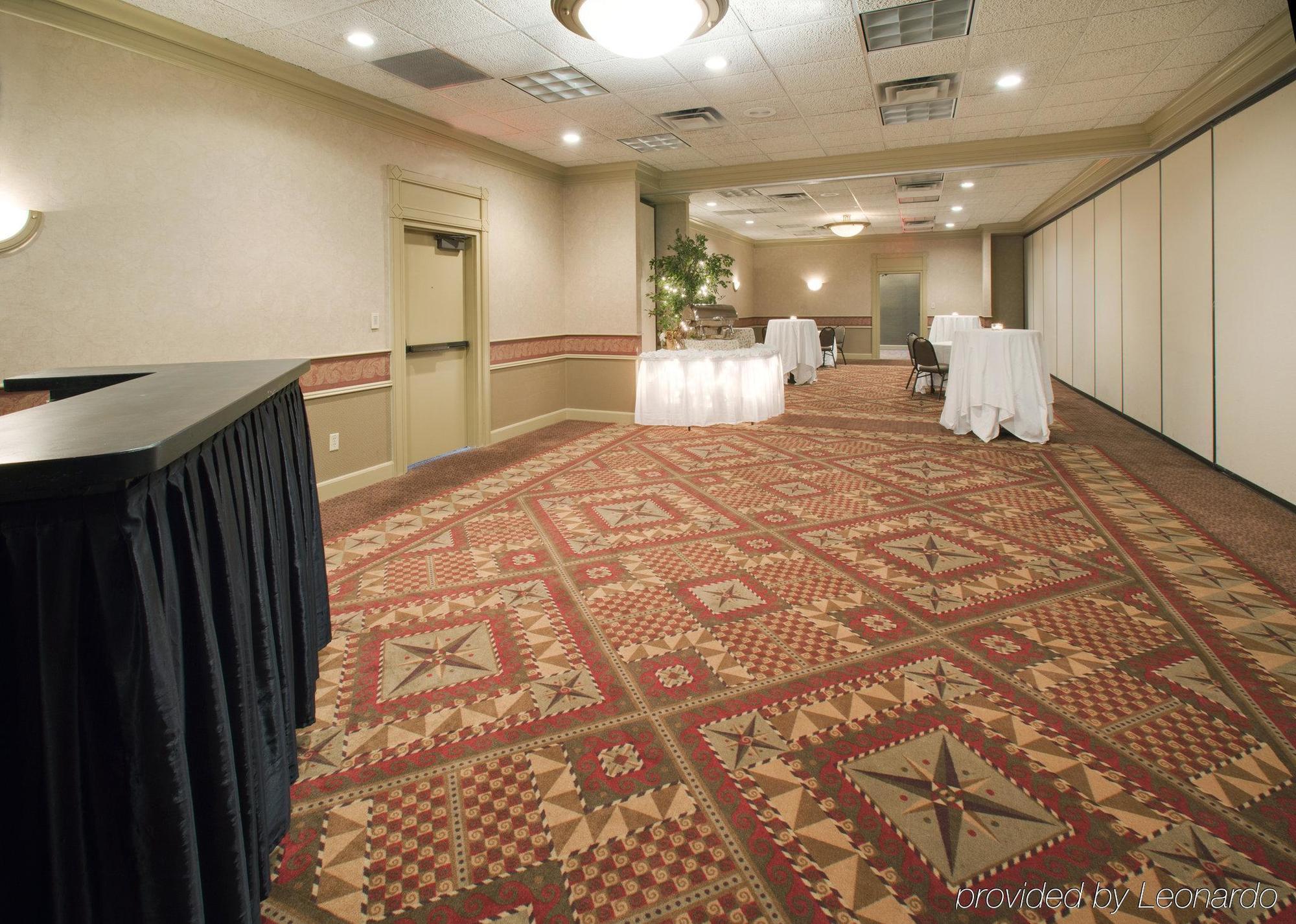 Holiday Inn Coralville - Iowa City By Ihg Съоръжения снимка