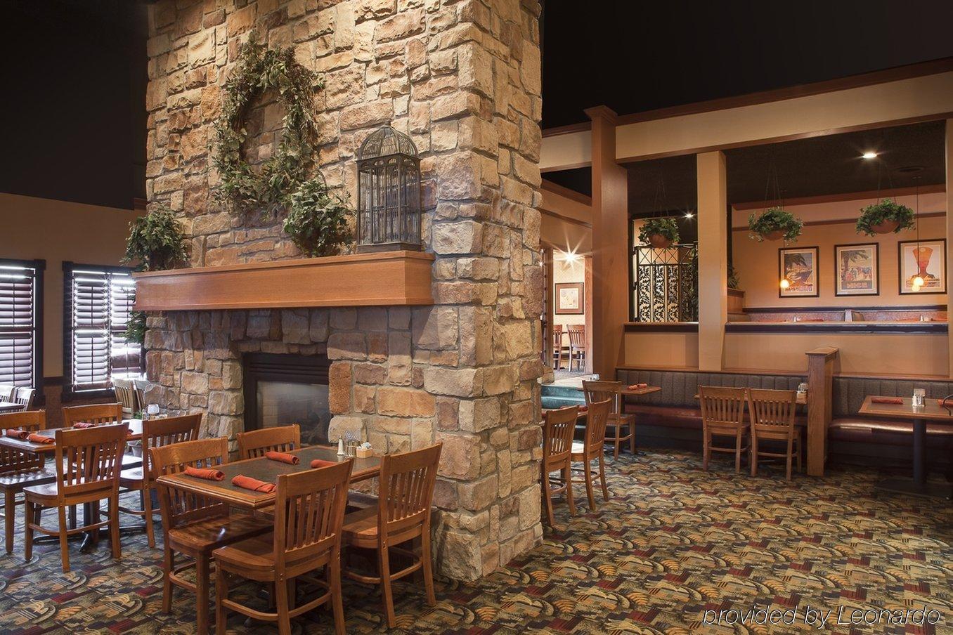 Holiday Inn Coralville - Iowa City By Ihg Екстериор снимка