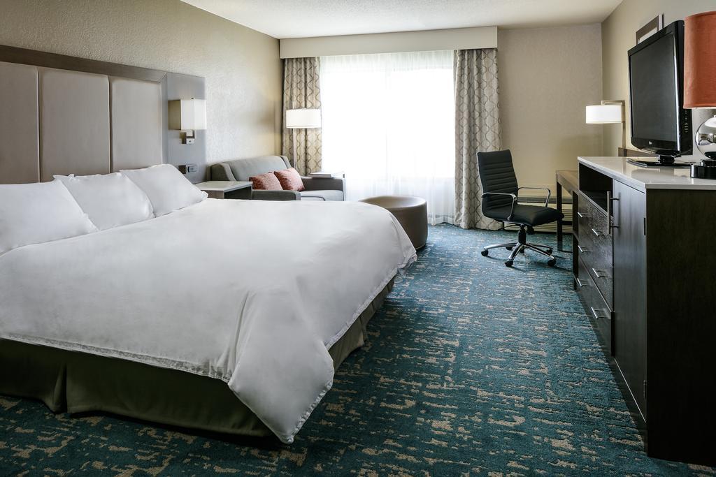 Holiday Inn Coralville - Iowa City By Ihg Екстериор снимка