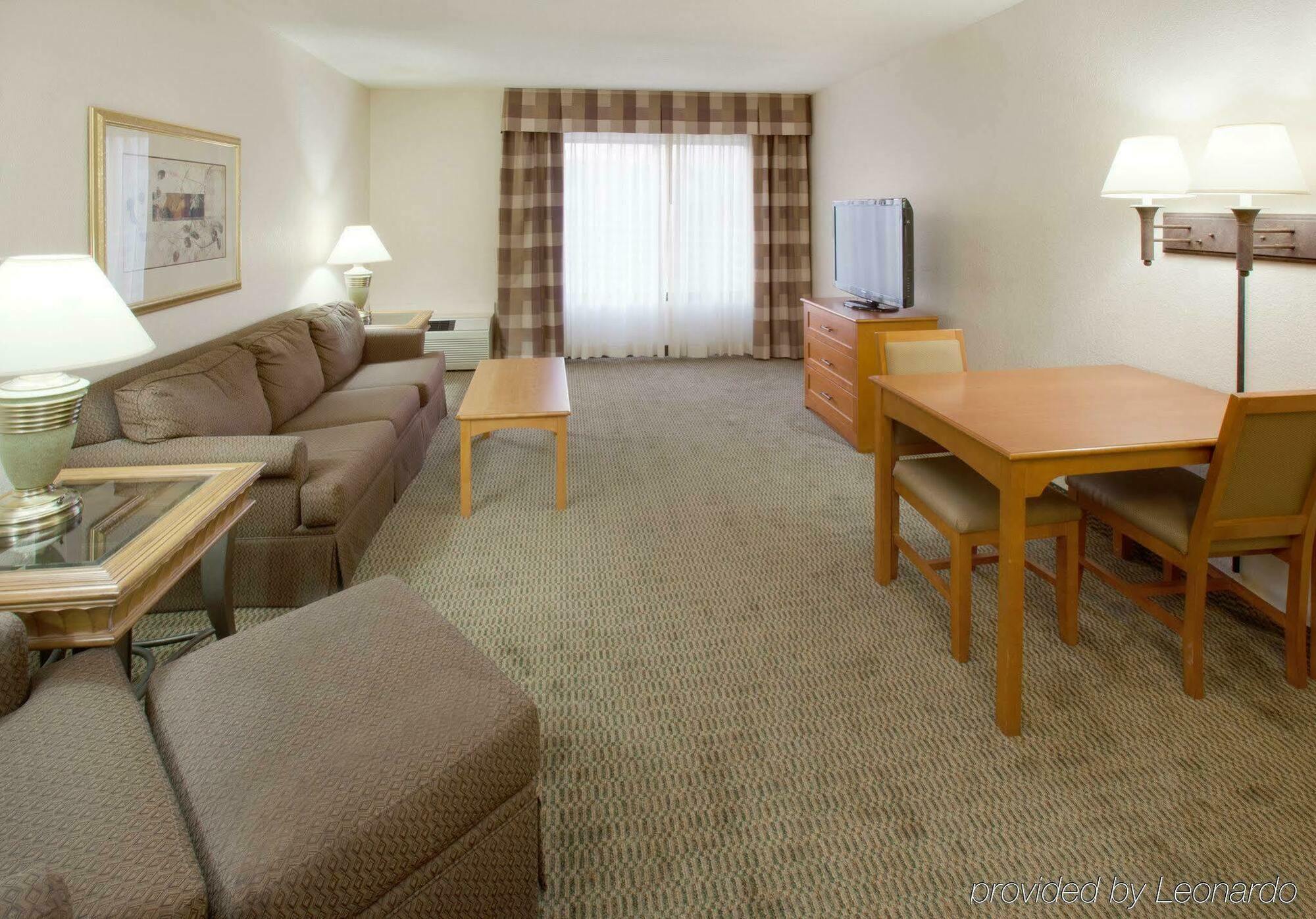 Holiday Inn Coralville - Iowa City By Ihg Екстериор снимка